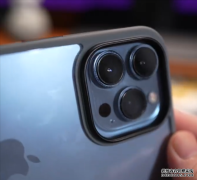 iPhone 14系列保护壳提前上手：镜头模组整整大一圈