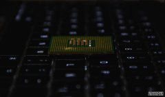 蔡嵩松越跌越买，暴跌7成的卓胜微向何处去？